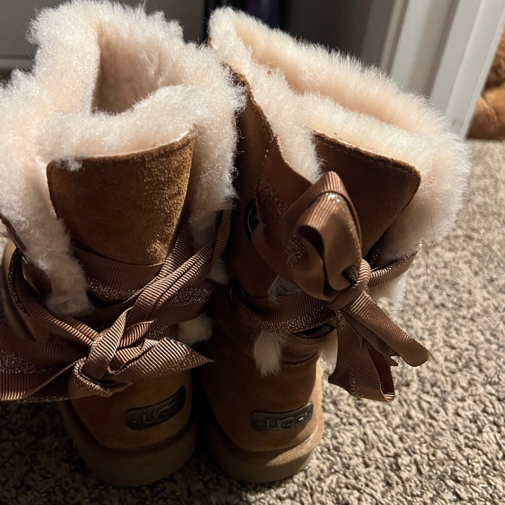 Bailey bow uggs